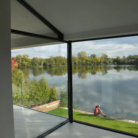 Haus Am See Semesterbostad