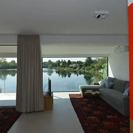 Haus Am See Semesterbostad *