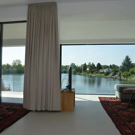Haus Am See Semesterbostad